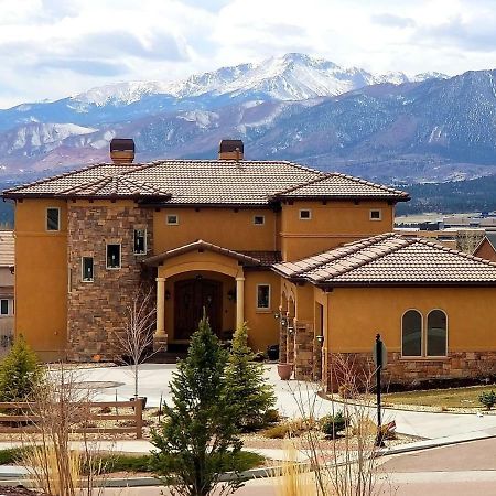 Chateau Du Pikes Peak, A Tuscany Retreat Bed & Breakfast Colorado Springs Exterior photo