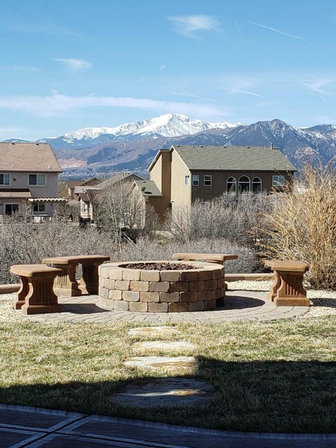 Chateau Du Pikes Peak, A Tuscany Retreat Bed & Breakfast Colorado Springs Exterior photo